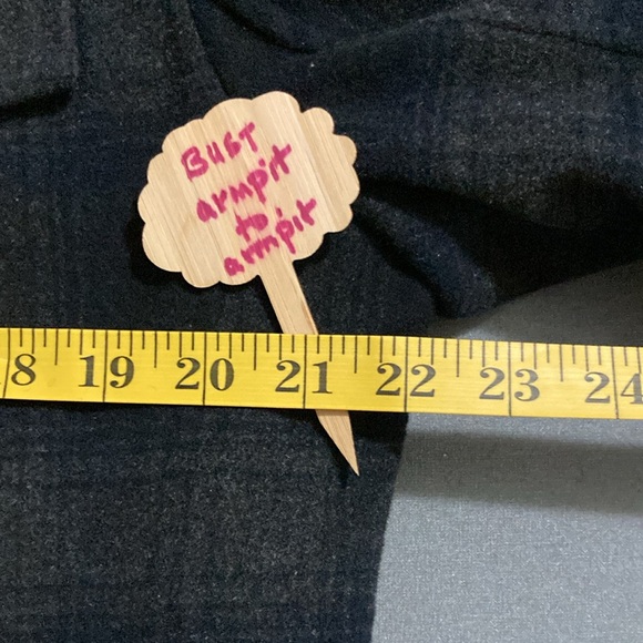 UTEX Wool Blend Black & Gray Plaid buttoned down Medium size jacket quilt lining - Picture 5 of 11